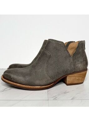Kork Ease Skye Gray Distressed Suede Bootie 6M